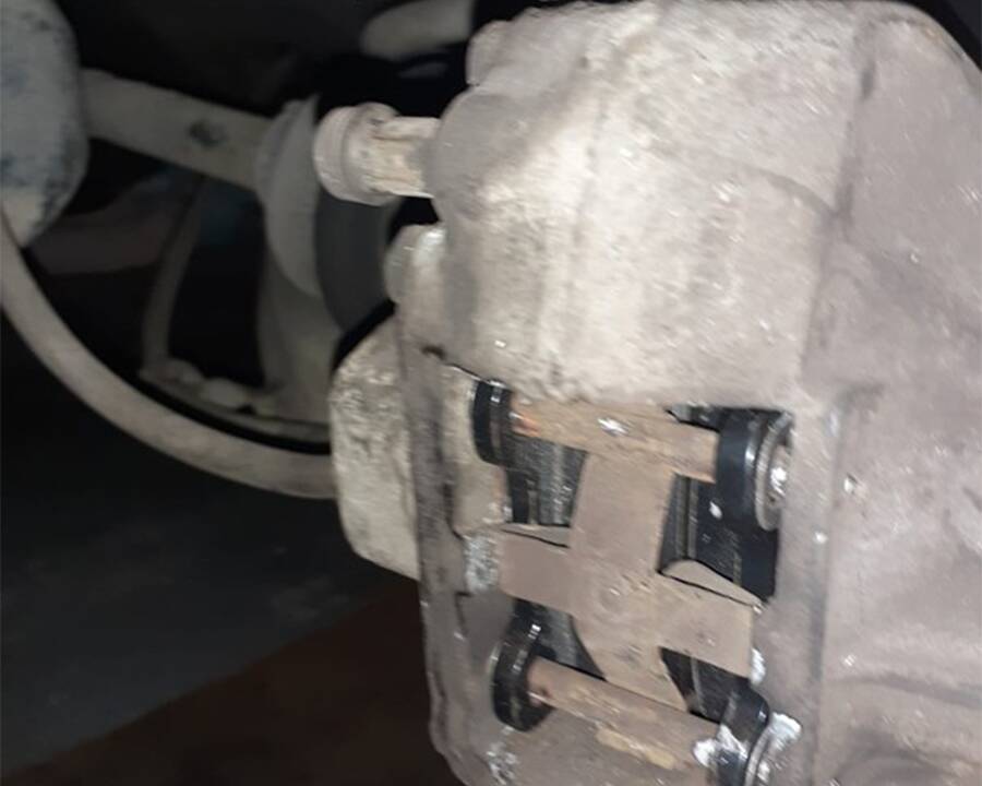 Image 39/39 of Mercedes-Benz 260 SE (1988)