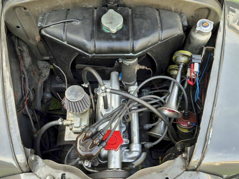 Image 37/42 of FIAT 500 C Belvedere (1953)