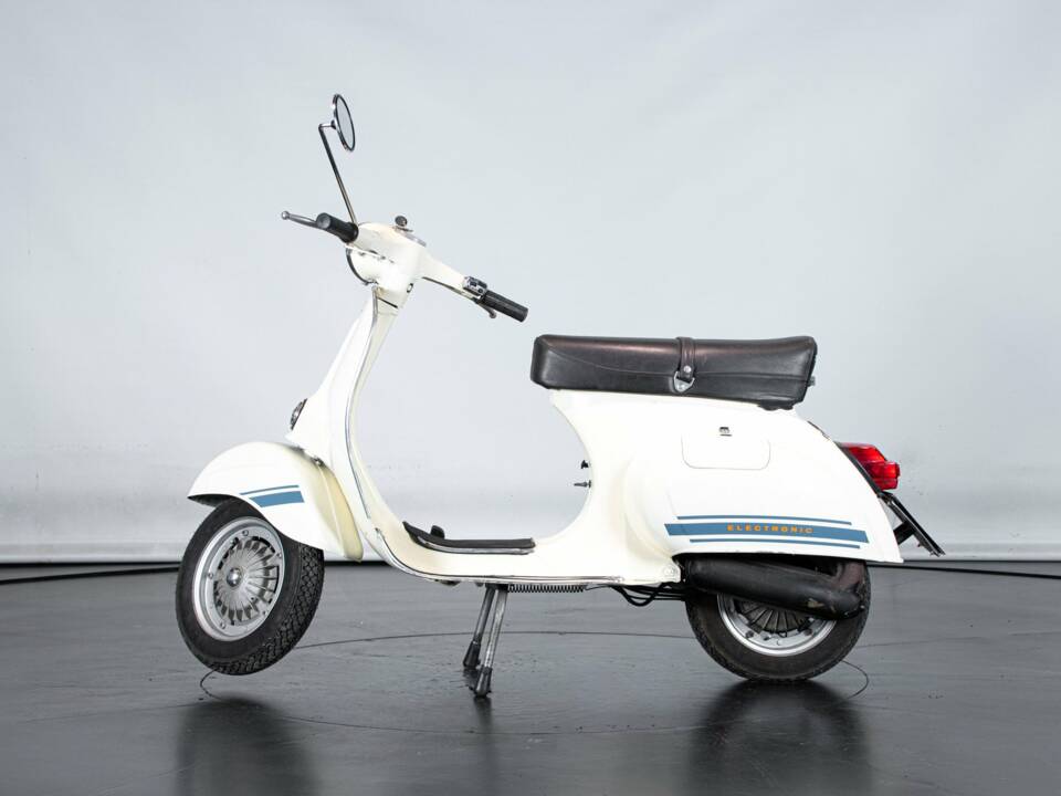 Image 1/30 of Piaggio DUMMY (1982)