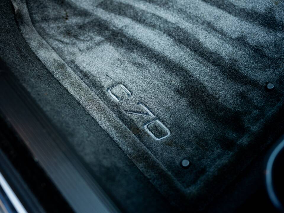 Image 29/48 of Volvo C70 2.0 T (2001)