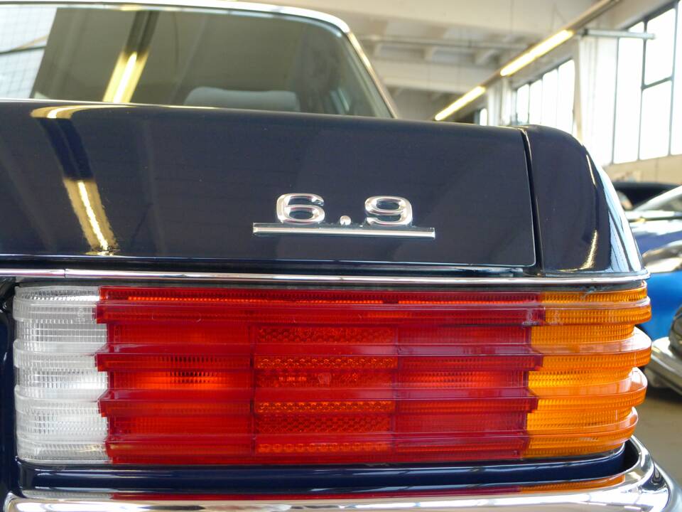 Immagine 34/42 di Mercedes-Benz 450 SEL 6,9 (1976)