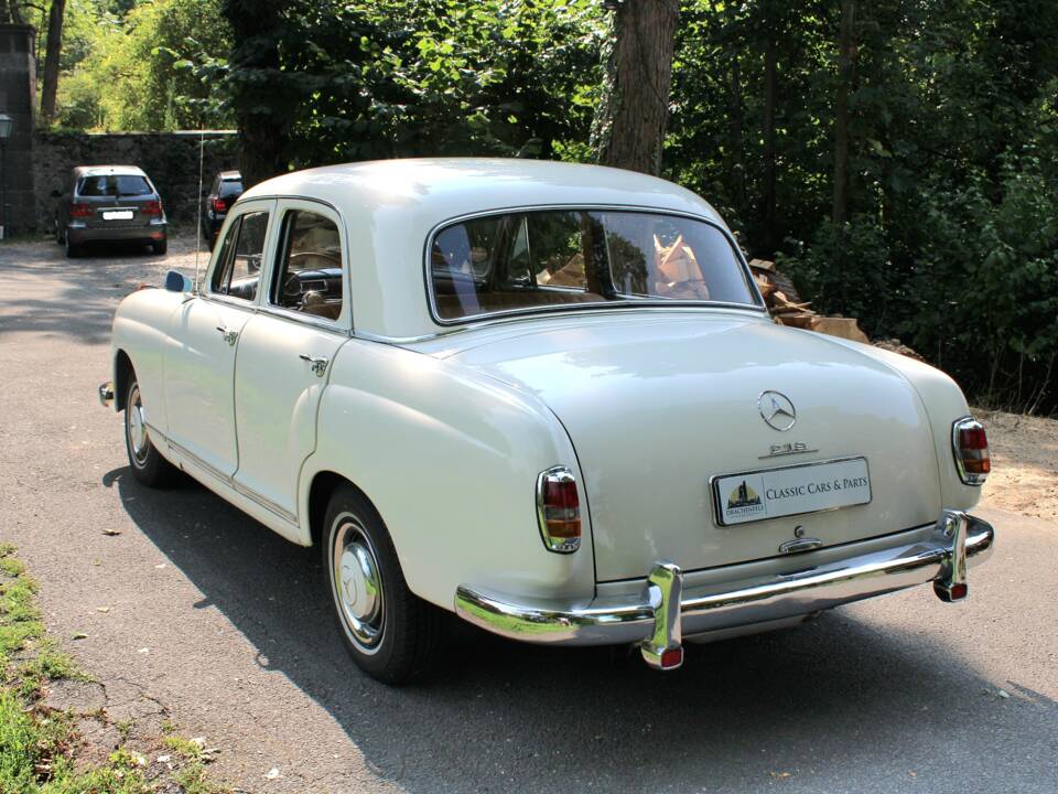 Image 3/50 of Mercedes-Benz 219 (1959)