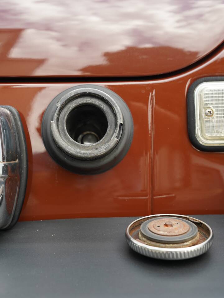 Image 73/100 of MG MGB (1978)