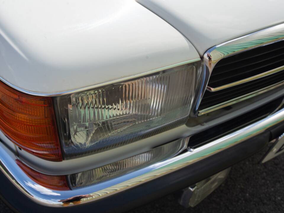 Afbeelding 34/35 van Mercedes-Benz 280 SL (1984)
