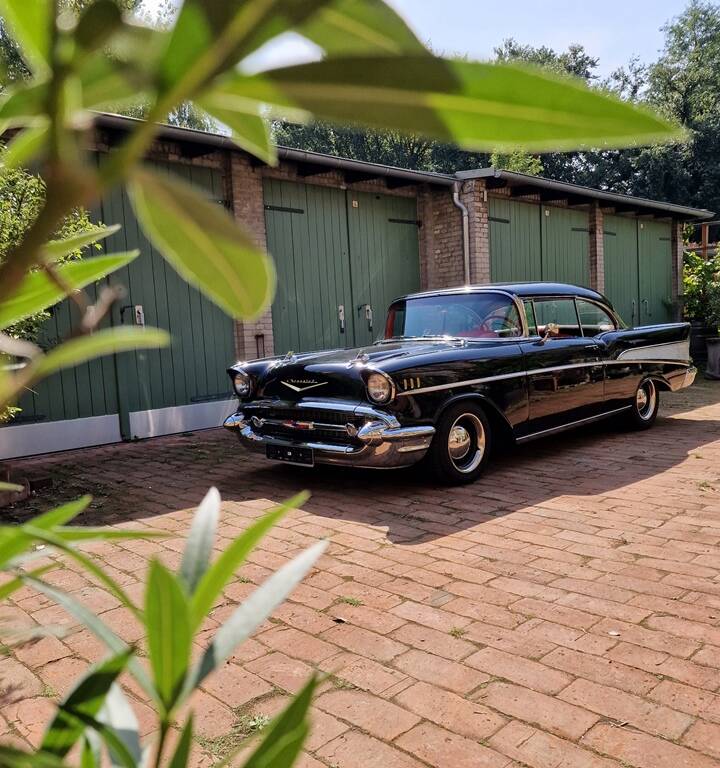 Image 9/144 of Chevrolet Bel Air Hardtop Coupe (1957)