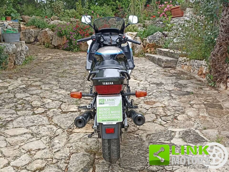 Bild 10/10 von Yamaha DUMMY (1991)