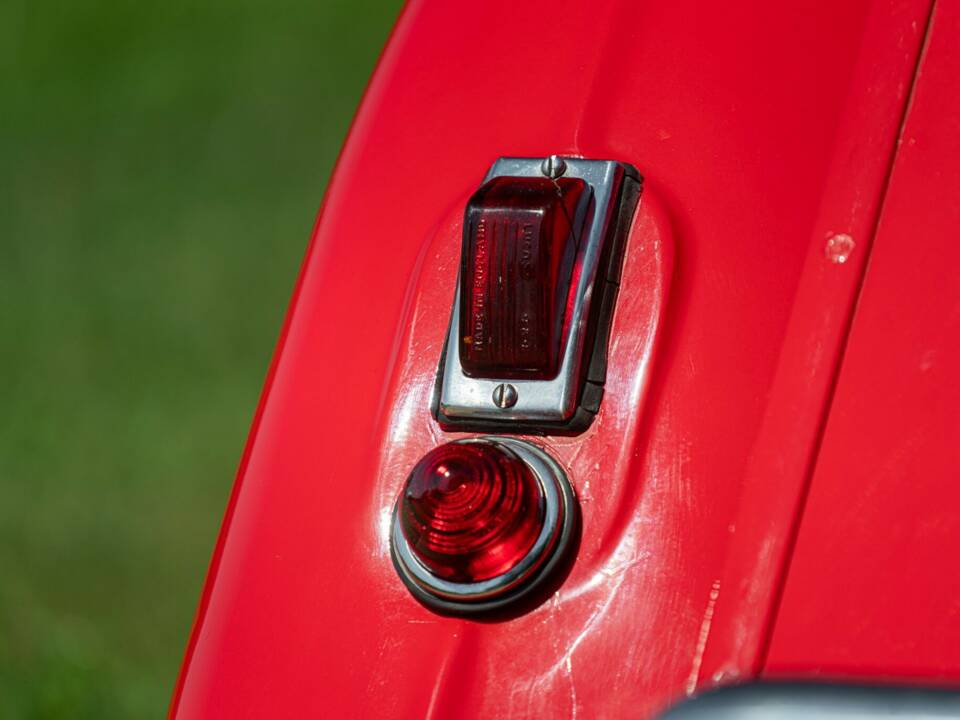 Immagine 28/50 di Burlington Arrow (1963)