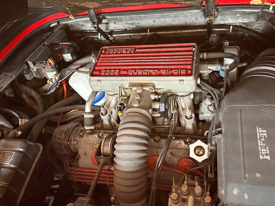 Image 20/29 of Ferrari Mondial 3.2 (1987)