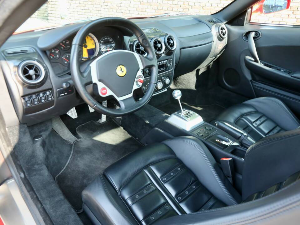 Immagine 49/50 di Ferrari F430 (2005)