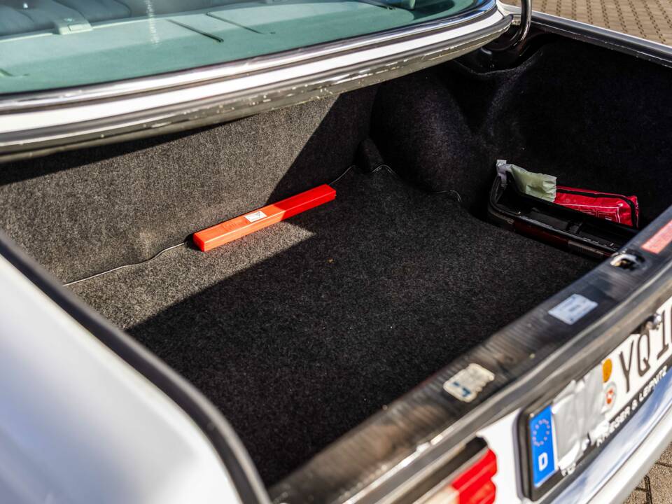 Image 151/175 of Mercedes-Benz 420 SE (1986)