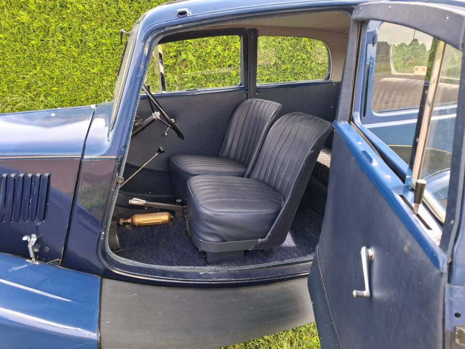 Image 12/25 of Morris Eight (1935)