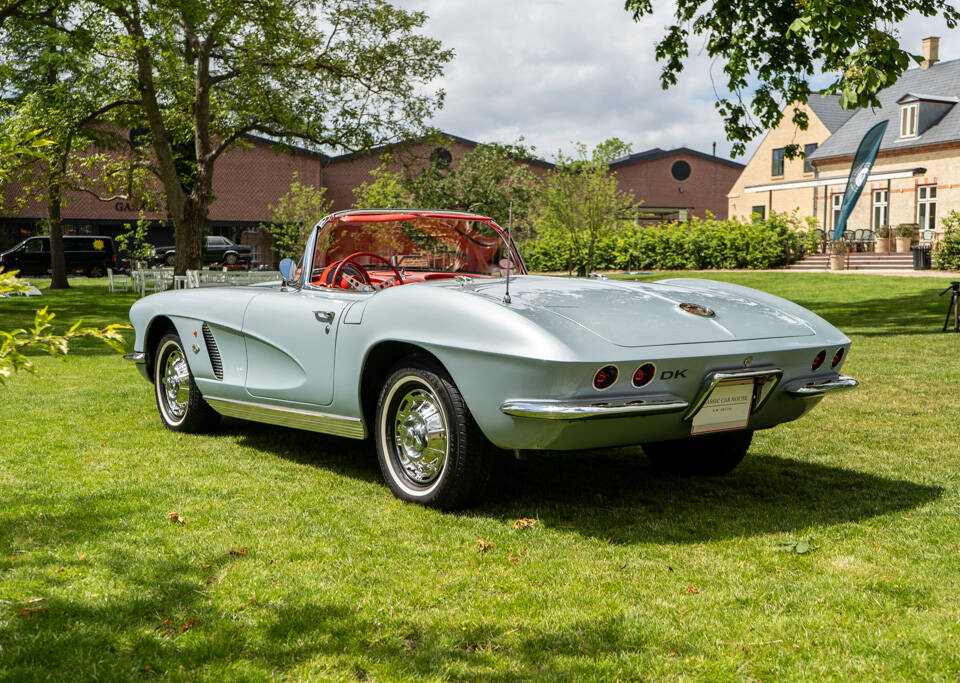 Image 71/78 of Chevrolet Corvette (1962)