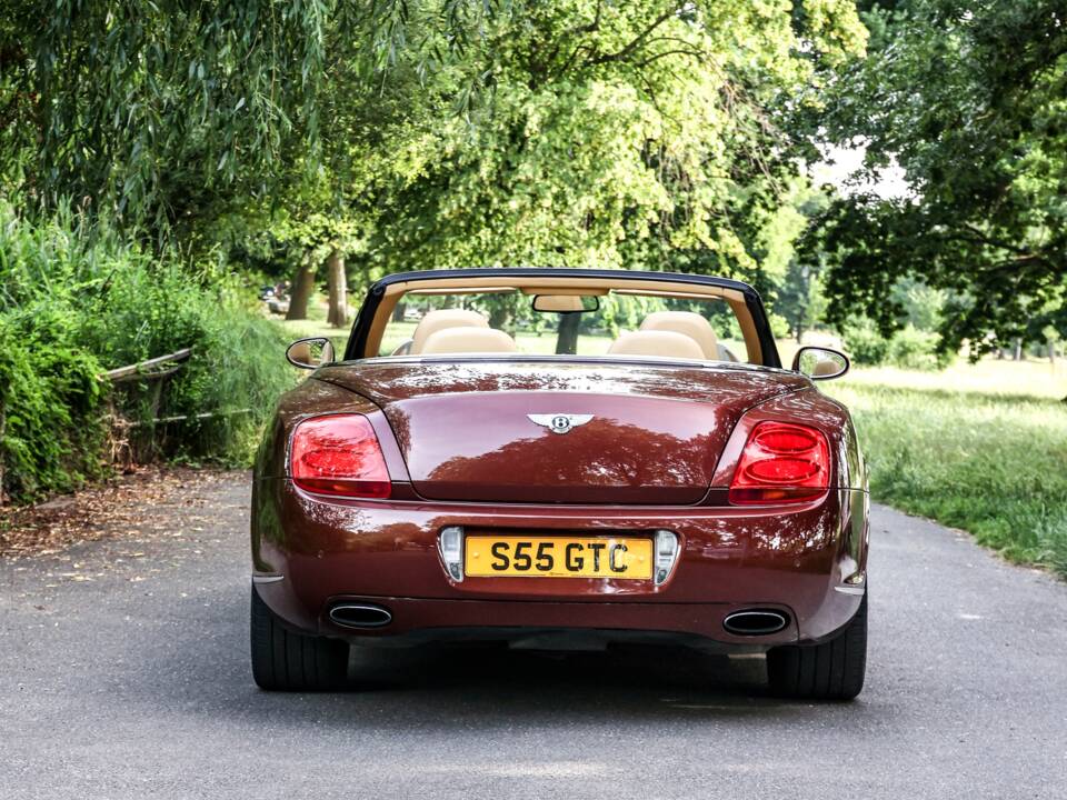Bild 15/40 von Bentley Continental GTC (2007)
