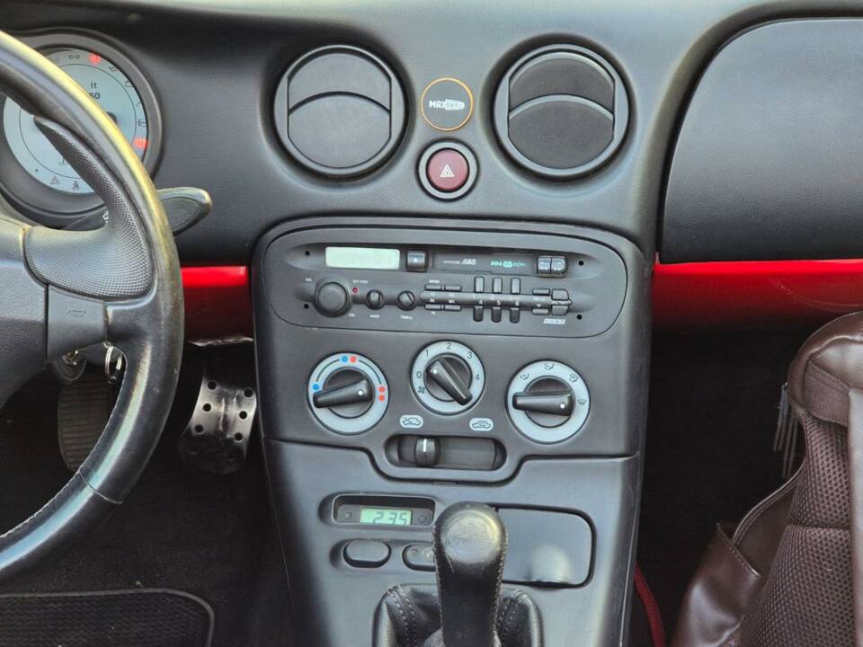 Immagine 13/34 di FIAT Barchetta 1.8 16V (1997)