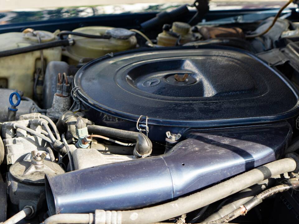 Image 47/50 of Mercedes-Benz 450 SLC (1979)