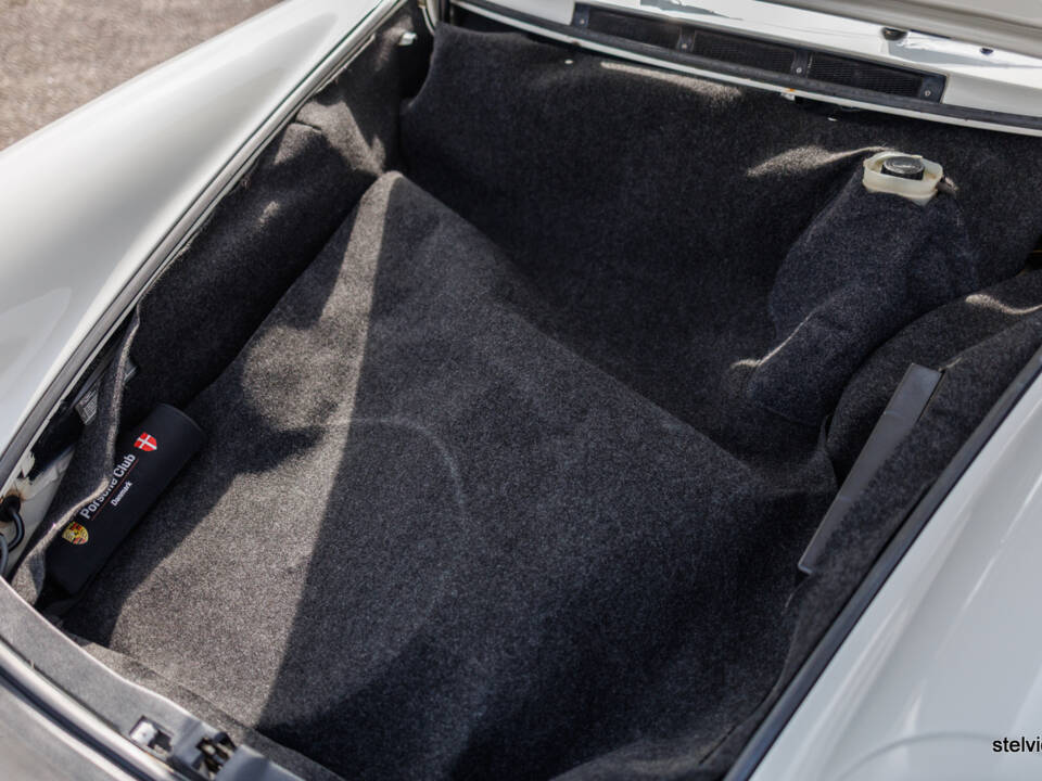 Image 40/46 of Porsche 911 Turbo 3.3 (1980)