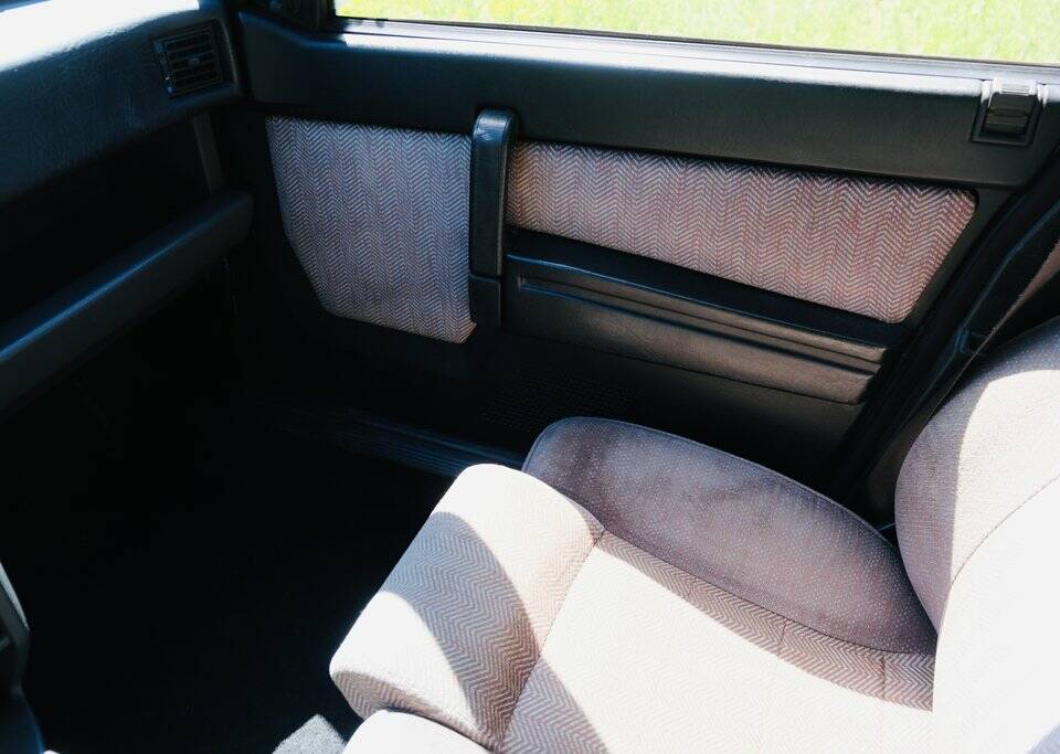Image 8/8 of Alfa Romeo 75 1.8 Turbo (1986)