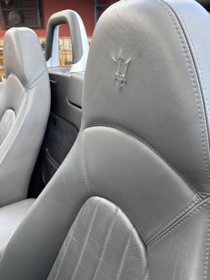 Image 23/27 of Maserati Spyder 4200 Cambiocorsa (2005)