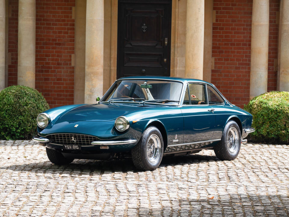 Image 2/50 of Ferrari 365 GTC (1969)