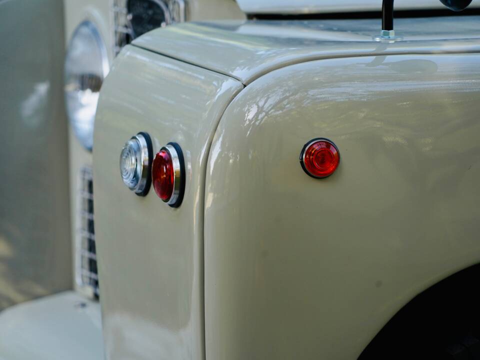 Bild 17/100 von Land Rover 88 (1968)