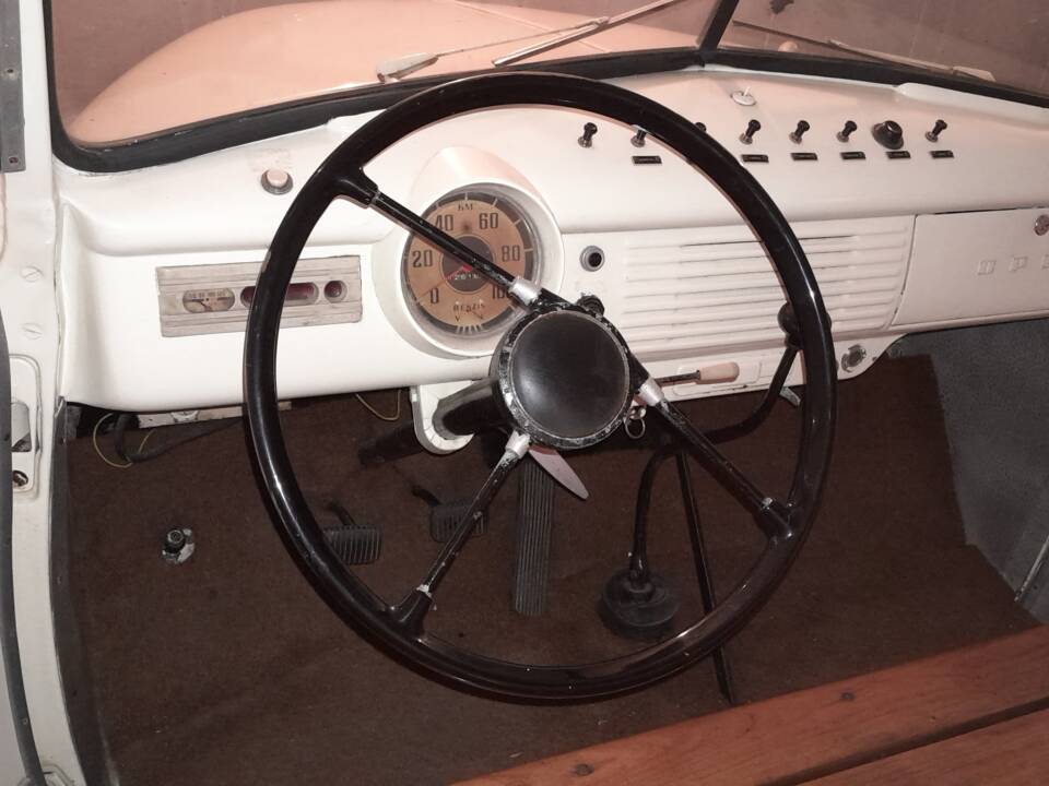 Lenkrad und Armaturenbrett