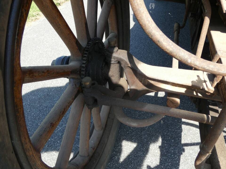 Image 42/66 of Regal Model T Underslung (1913)