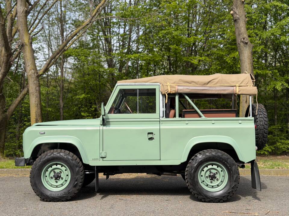 Imagen 7/74 de Land Rover Defender 90 (1998)