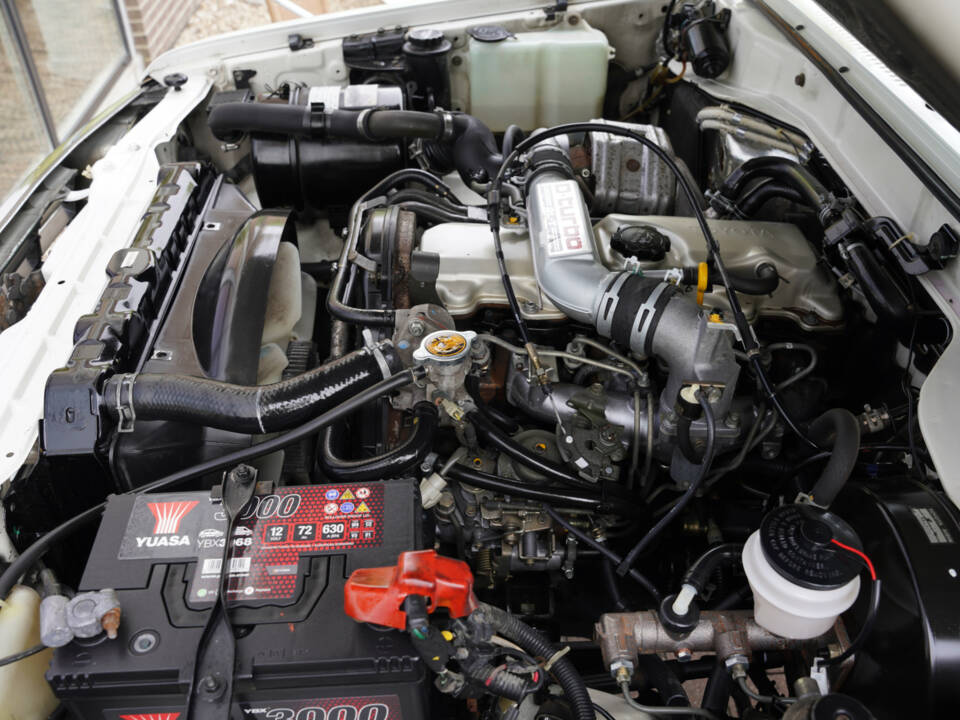 Immagine 37/50 di Toyota Land Cruiser 2.4 LX Turbo (1992)