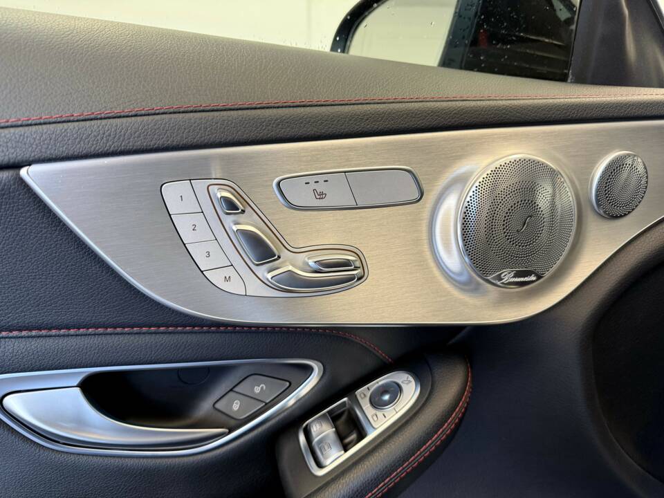 Image 29/31 of Mercedes-Benz C 43 AMG 4MATIC (2017)