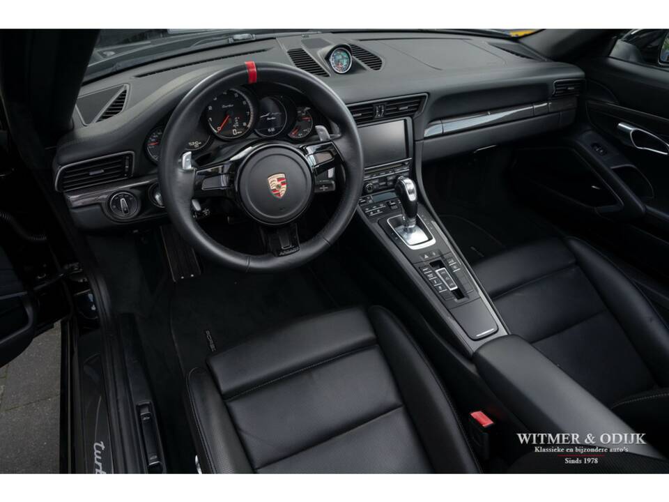 Image 21/47 of Porsche 911 Turbo (2014)