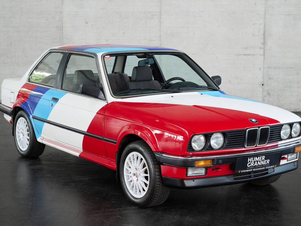 Bild 20/50 von BMW 325i (1986)