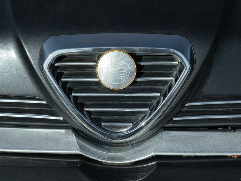 Image 21/50 of Alfa Romeo 164 2.0 Super (1995)