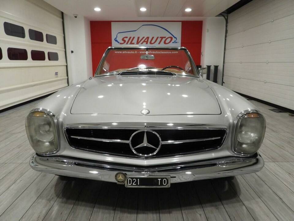 Image 2/15 de Mercedes-Benz 230 SL (1966)