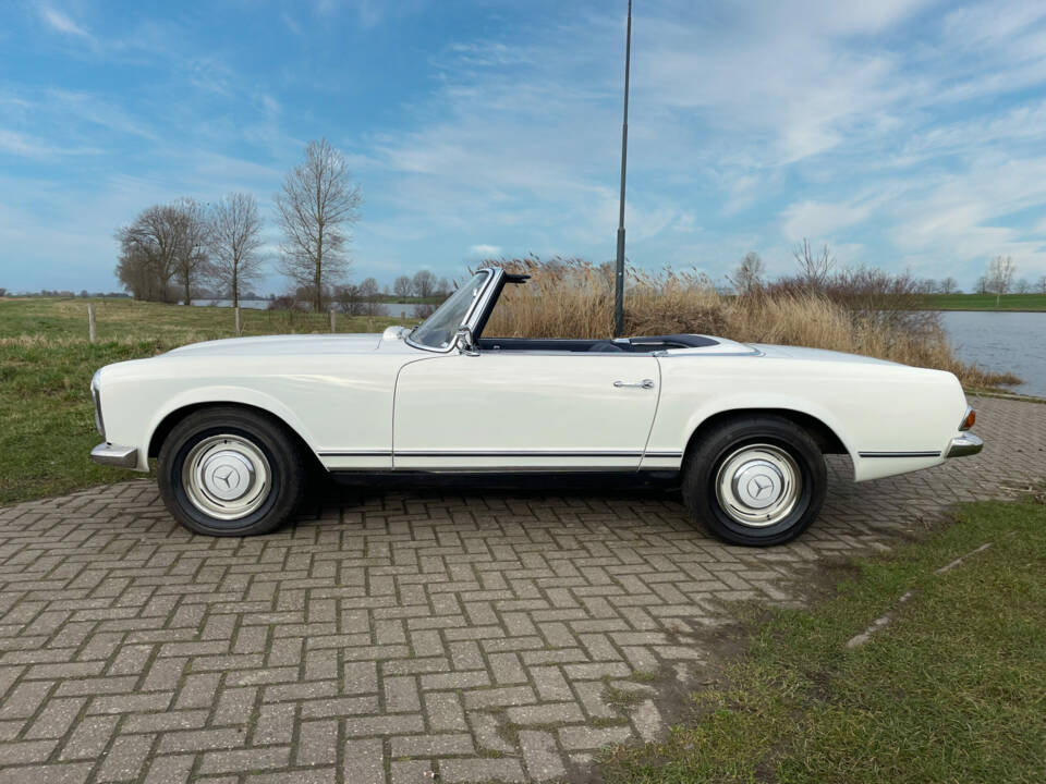 Image 3/8 of Mercedes-Benz 230 SL (1964)