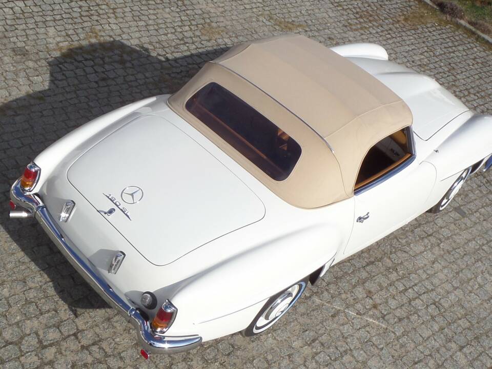 Image 3/7 of Mercedes-Benz 190 SL (1960)