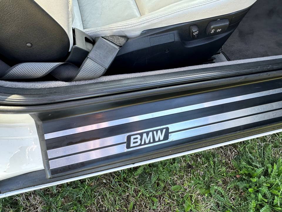Bild 26/46 von BMW 850Ci (1992)