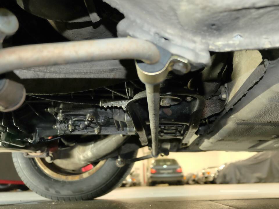 Bild 34/35 von Porsche 911 2.7 S (1975)