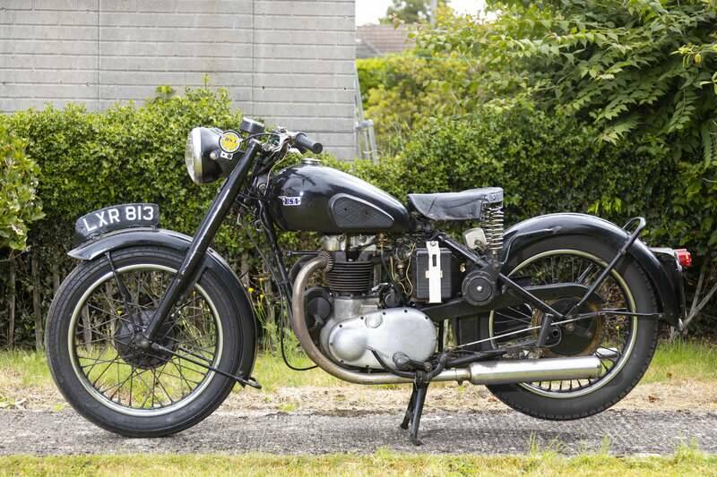 Immagine 2/26 di BSA A 7 Star Twin (1951)