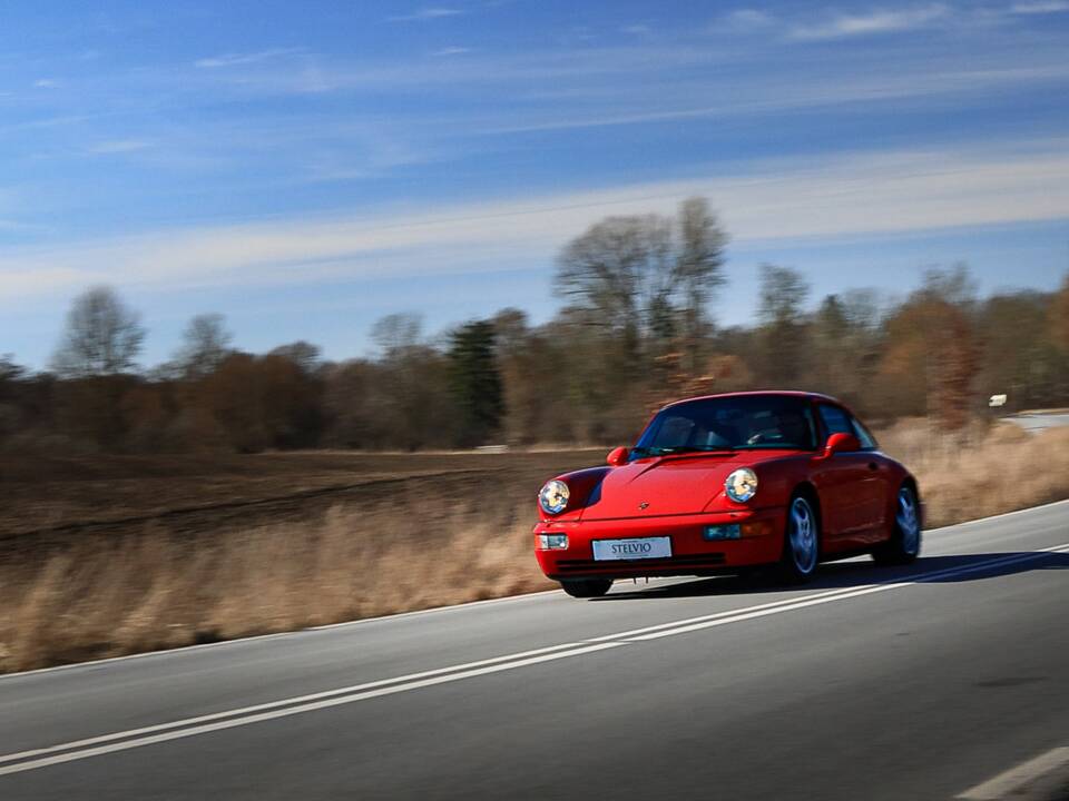 Afbeelding 32/33 van Porsche 911 Carrera 2 (1993)