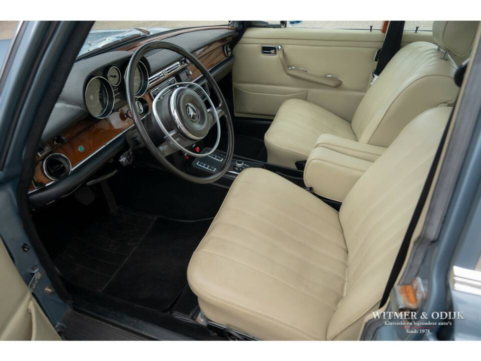 Image 5/36 of Mercedes-Benz 280 SE (1969)