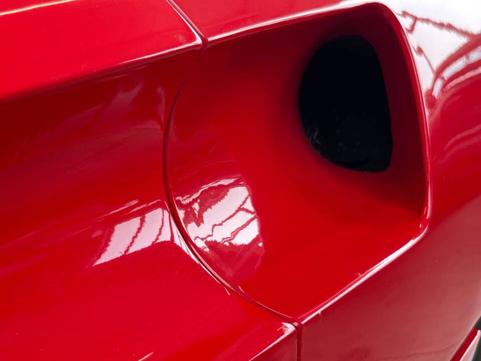Image 33/40 of Ferrari 308 GTS Quattrovalvole (1984)