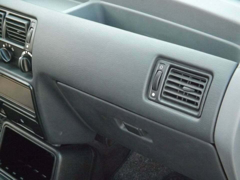 Immagine 40/50 di Ford Escort turbo RS (1987)