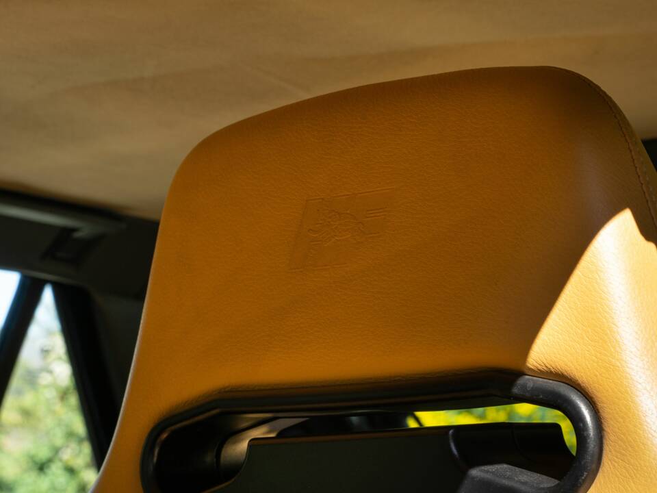 Image 30/63 of Lancia Delta HF Integrale Evoluzione II (1994)