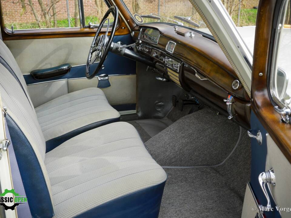 Bild 13/44 von Mercedes-Benz 220 S (1958)