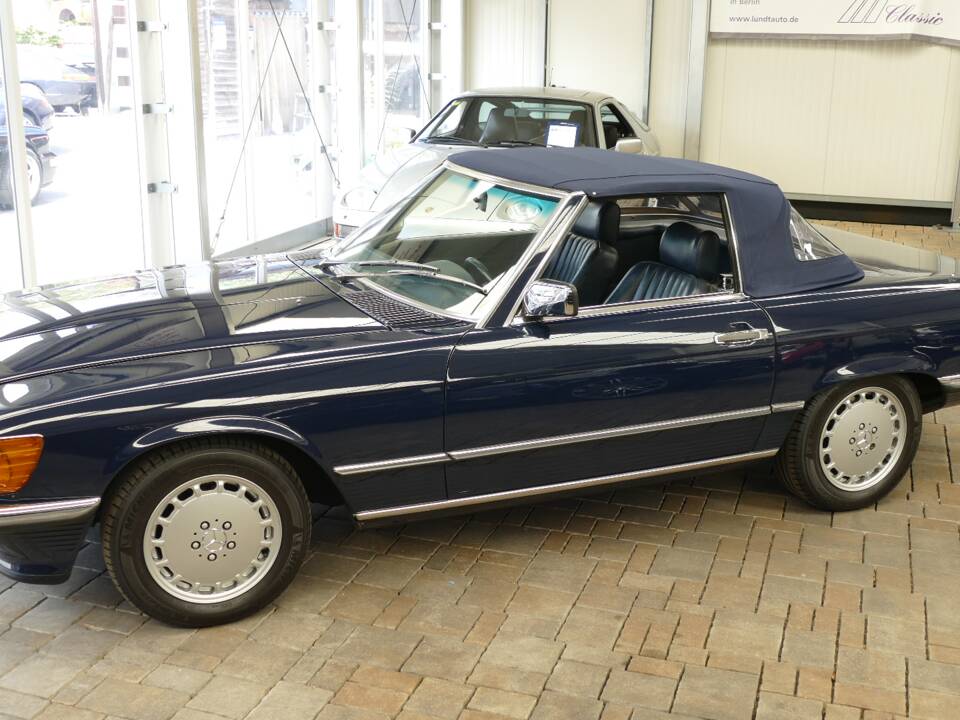 Image 10/22 de Mercedes-Benz 300 SL (1989)