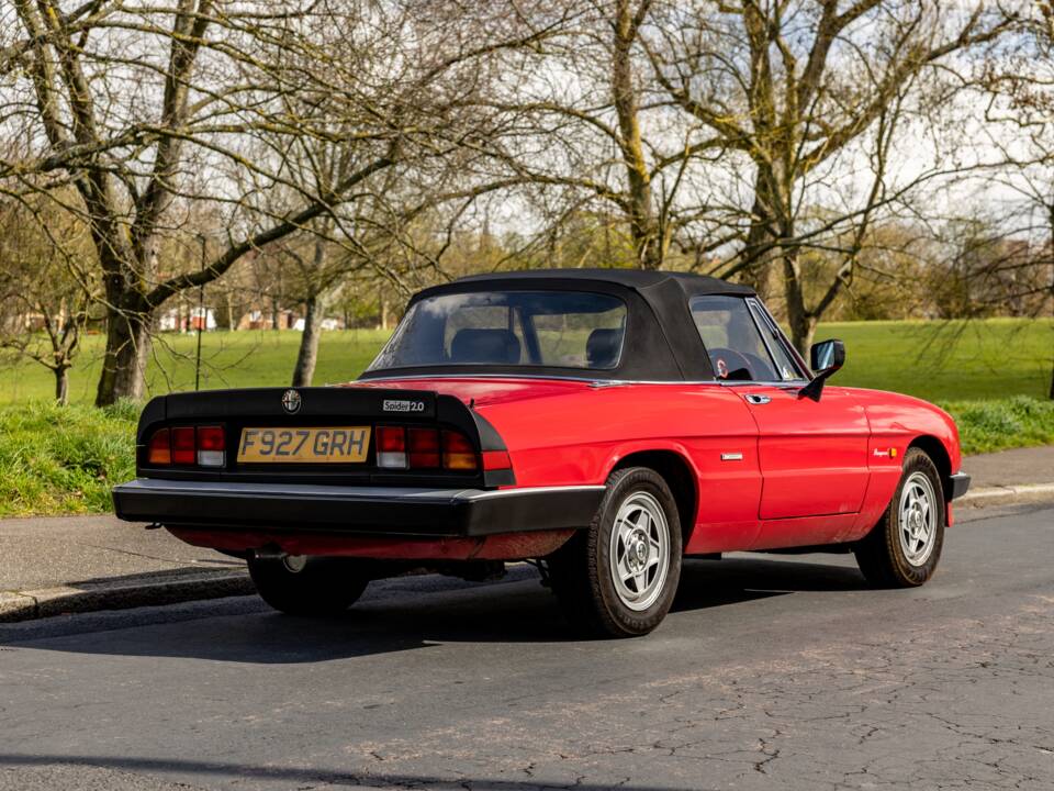 Afbeelding 22/50 van Alfa Romeo 2.0 Spider (1989)
