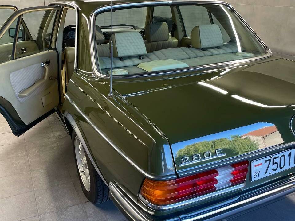 Afbeelding 7/12 van Mercedes-Benz 280 E (1982)