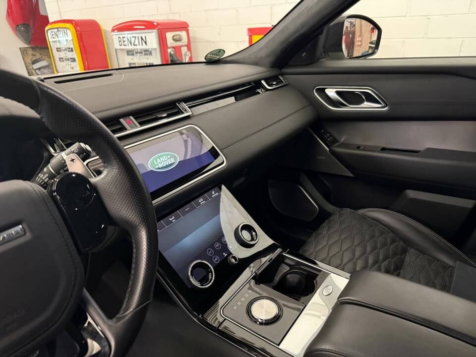 Image 10/18 of Land Rover Range Rover Velar SVAutobiography (2019)
