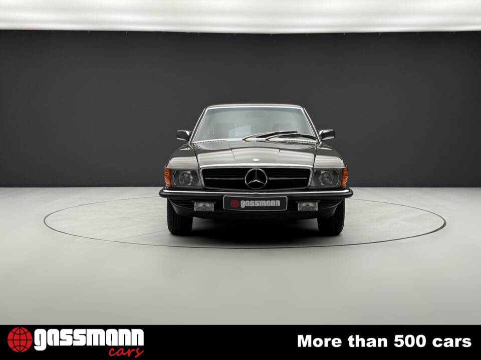 Image 2/15 of Mercedes-Benz 380 SLC (1981)