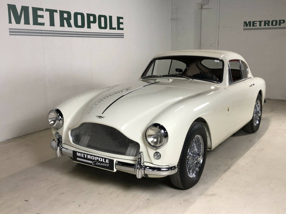 Bild 1/27 von Aston Martin DB 2&#x2F;4 Mk III (1958)